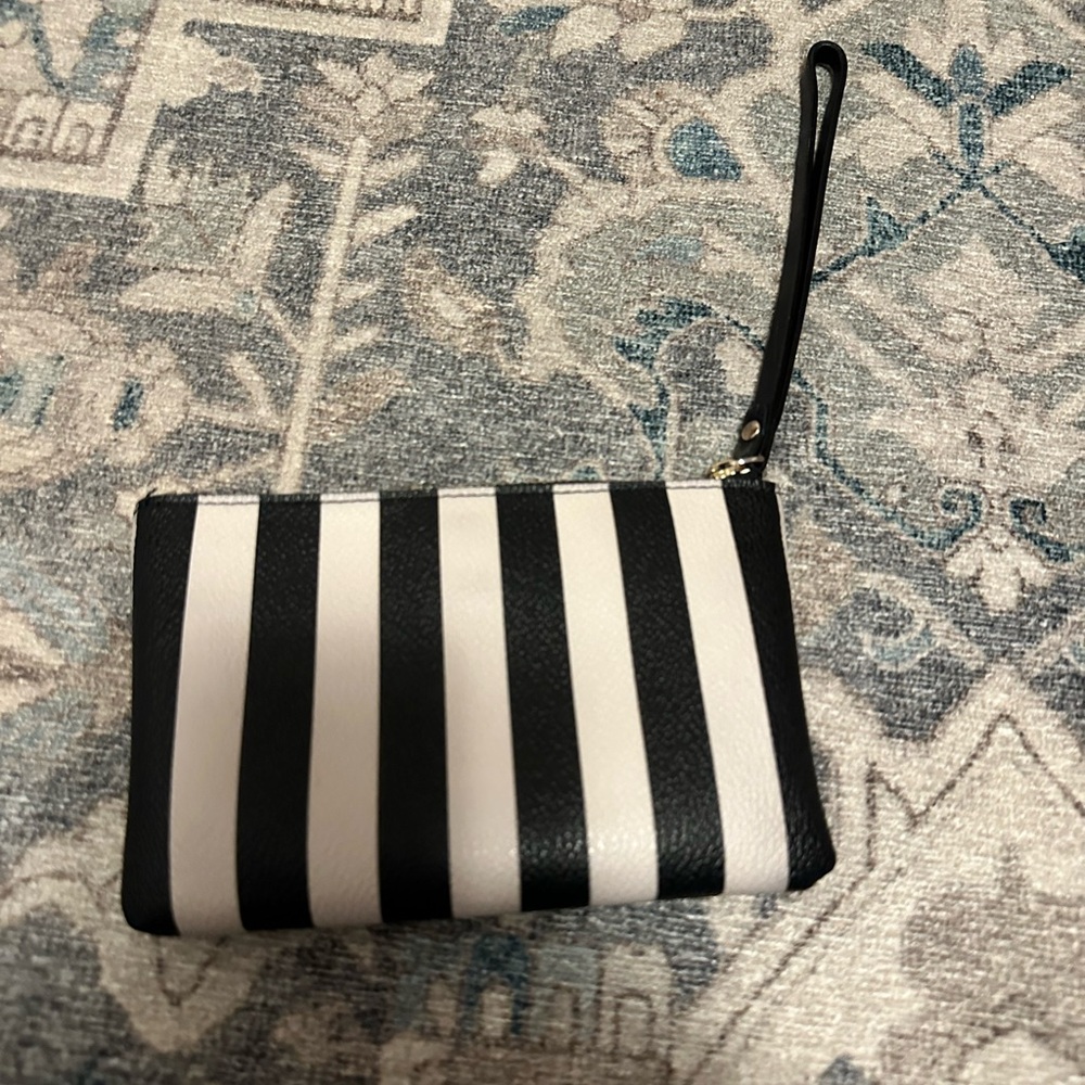 Kate Spade Women’s Leather Black and White Stripe Wristlet Clutch - Picture 3 of 11